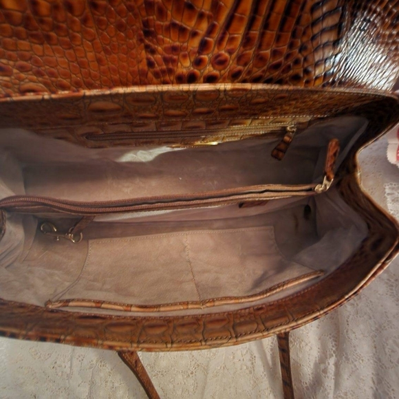 Brahmin - Picture 3 of 6